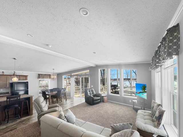 7 Robbins Drive, Tracy, MN 56175