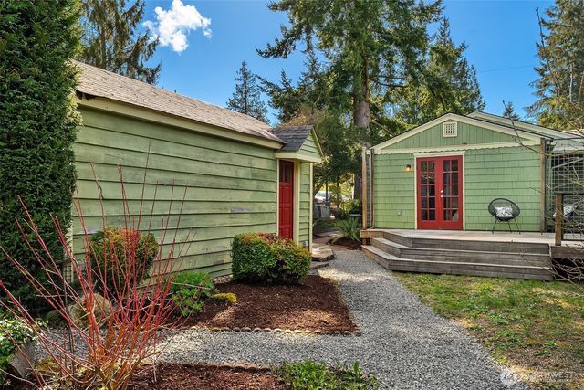 3546 SW 99TH Street, Seattle, WA 98126