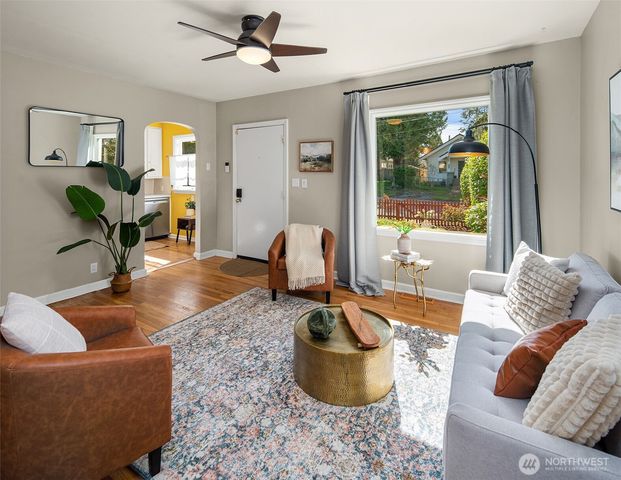 3546 SW 99TH Street, Seattle, WA 98126