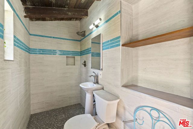 706 N Maple Drive, Beverly Hills, CA 90210