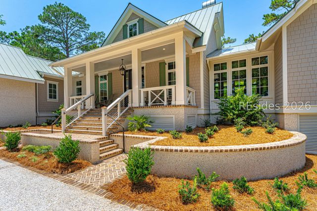 4 Plantation Dr, Hilton Head Island, SC 29928