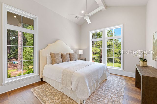 4 Plantation Dr, Hilton Head Island, SC 29928