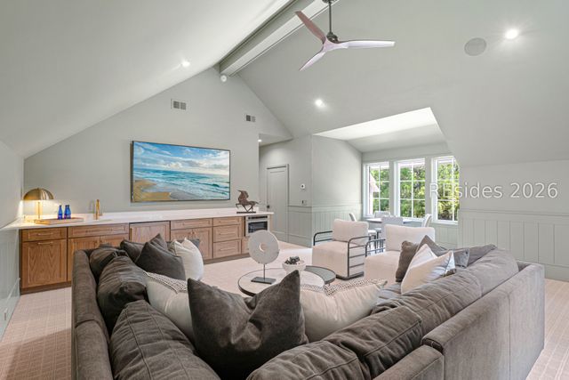 4 Plantation Dr, Hilton Head Island, SC 29928
