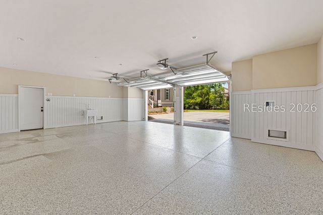4 Plantation Dr, Hilton Head Island, SC 29928