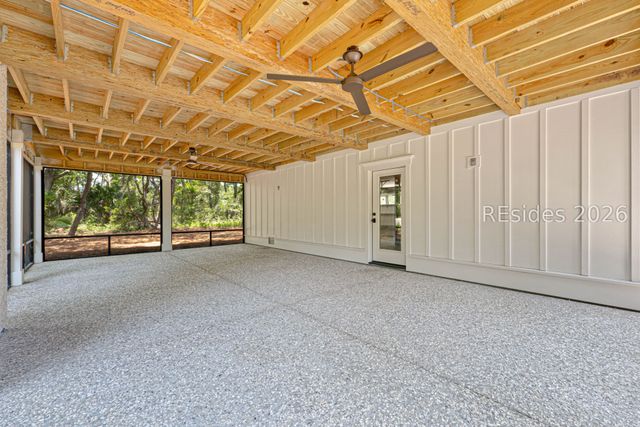 4 Plantation Dr, Hilton Head Island, SC 29928