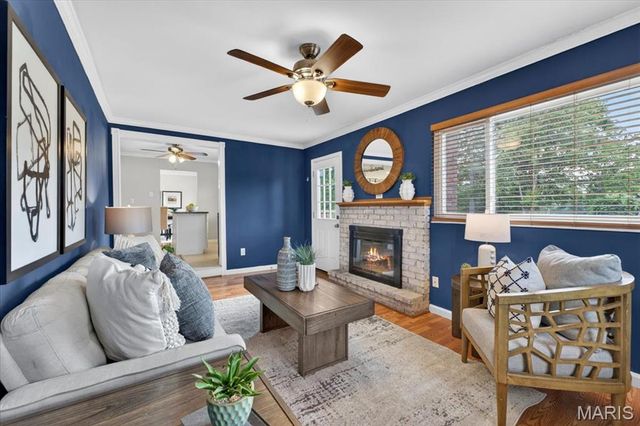 1111 Sandstone Drive, St Louis, MO 63146