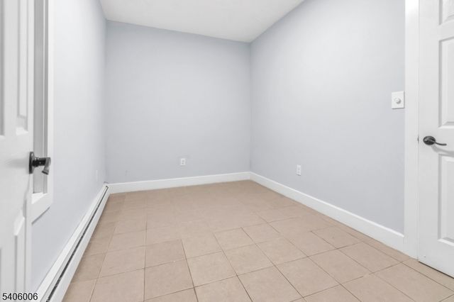 658 Magnolia Ave, Elizabeth City, NJ 07206