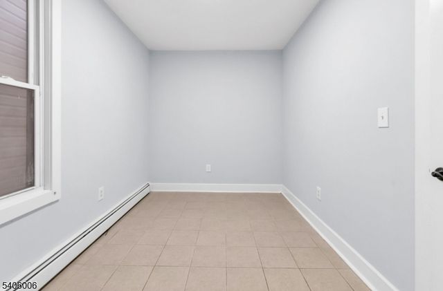 658 Magnolia Ave, Elizabeth City, NJ 07206