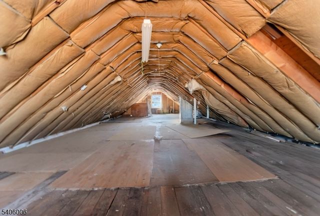 658 Magnolia Ave, Elizabeth City, NJ 07206