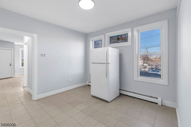 658 Magnolia Ave, Elizabeth City, NJ 07206