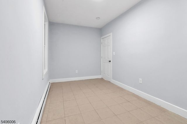 658 Magnolia Ave, Elizabeth City, NJ 07206