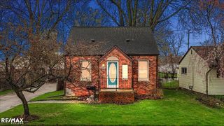 21740 Francis Street, St Clair Shores, MI 48082