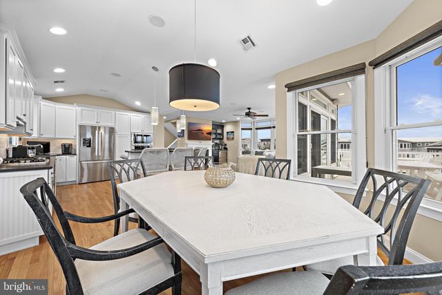 9 WILLIAM ST, Harvey Cedars, NJ 08008