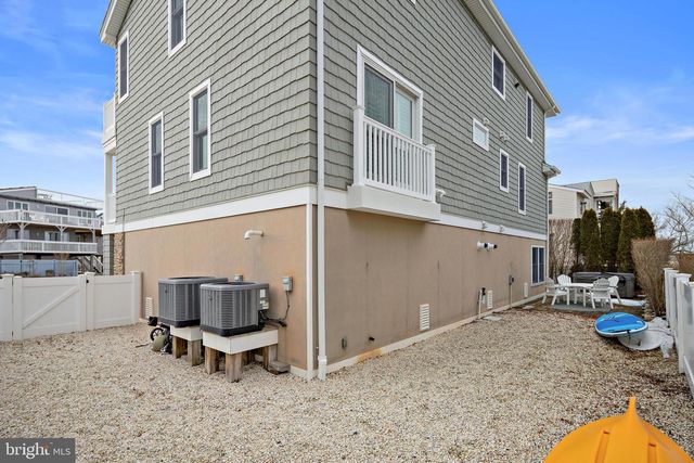 9 WILLIAM ST, Harvey Cedars, NJ 08008