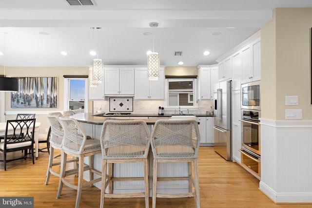 9 WILLIAM ST, Harvey Cedars, NJ 08008