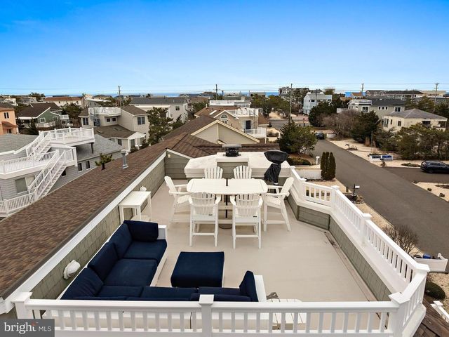 9 WILLIAM ST, Harvey Cedars, NJ 08008