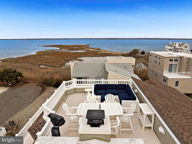 9 WILLIAM ST, Harvey Cedars, NJ 08008