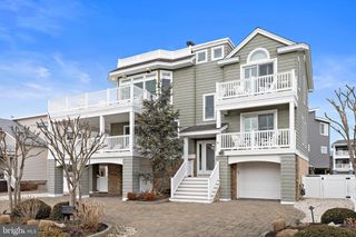 9 WILLIAM ST, Harvey Cedars, NJ 08008