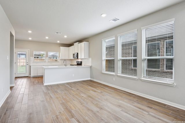 1543 Zion Dr, New Braunfels, TX 78132