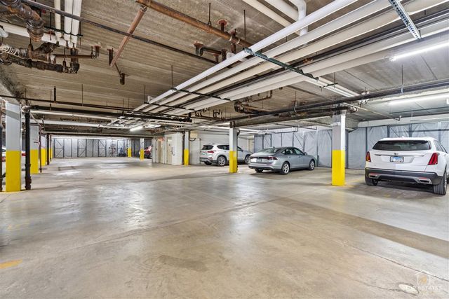 425 Benjamin Drive 205, Vernon Hills, IL 60061