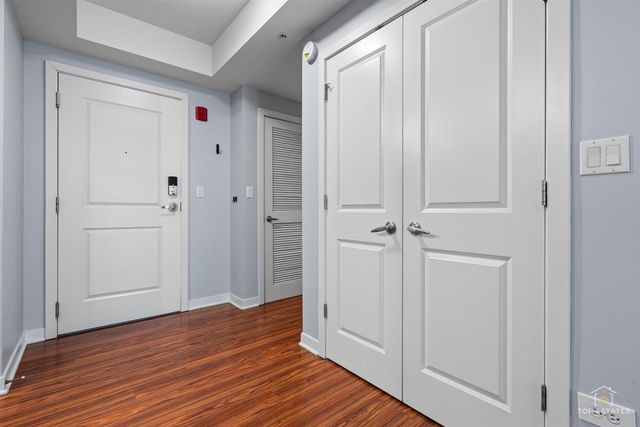 425 Benjamin Drive 205, Vernon Hills, IL 60061