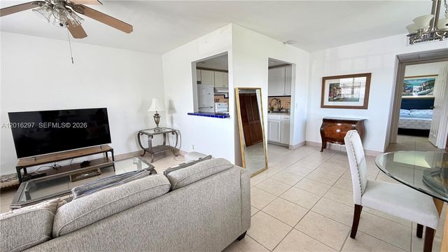 459 Monaco J 459, Delray Beach, FL 33446
