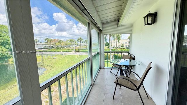 459 Monaco J 459, Delray Beach, FL 33446