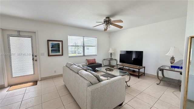 459 Monaco J 459, Delray Beach, FL 33446