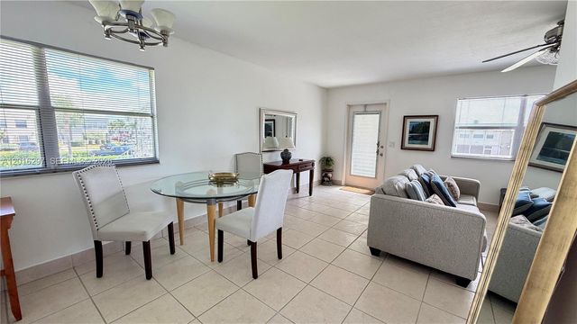 459 Monaco J 459, Delray Beach, FL 33446