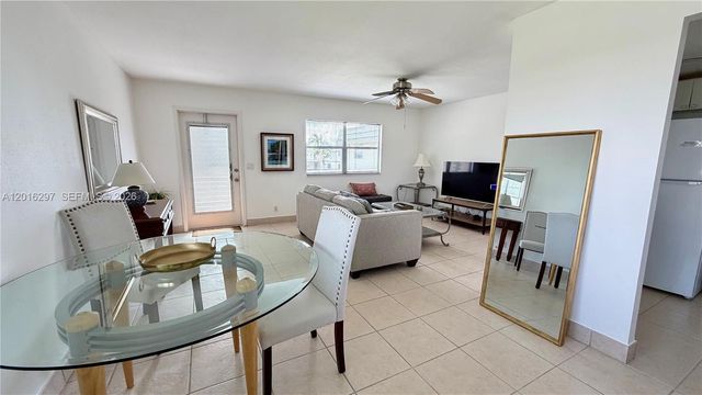 459 Monaco J 459, Delray Beach, FL 33446
