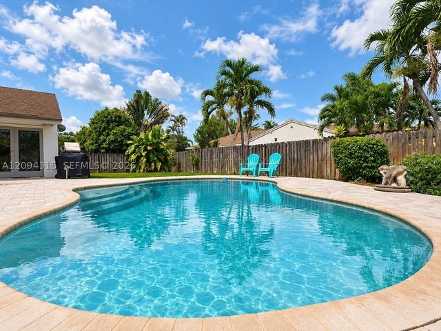 1061 Cedar Creek Way, Davie, FL 33325