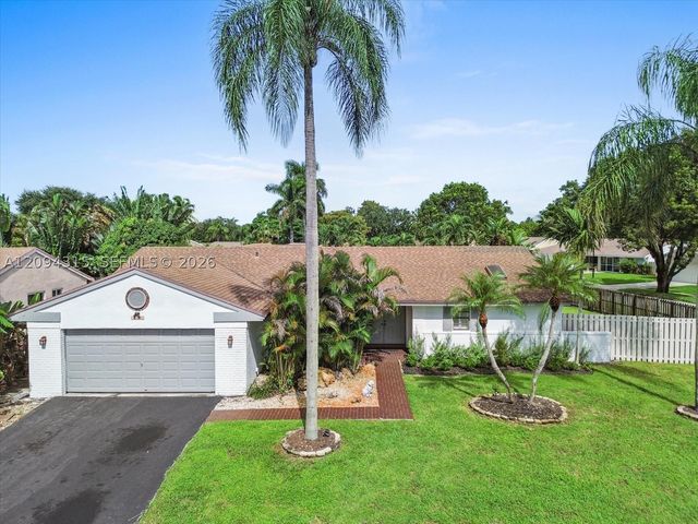 1061 Cedar Creek Way, Davie, FL 33325