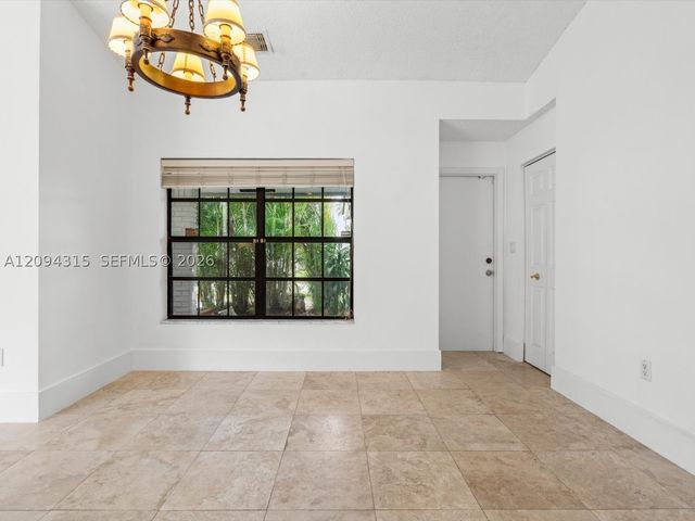 1061 Cedar Creek Way, Davie, FL 33325