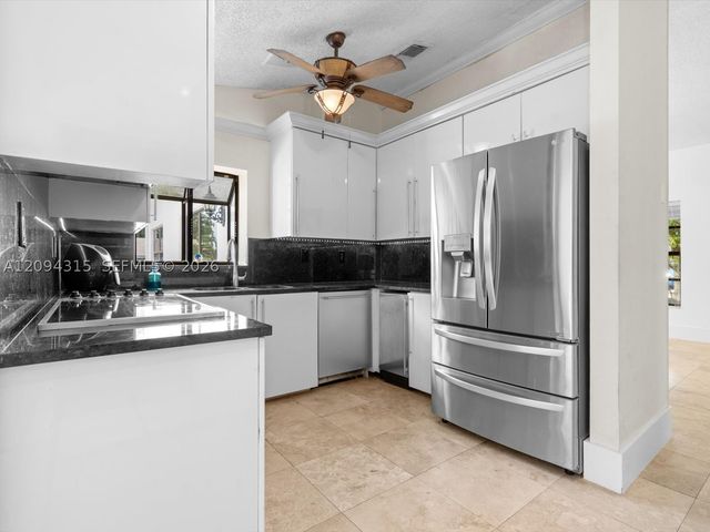 1061 Cedar Creek Way, Davie, FL 33325