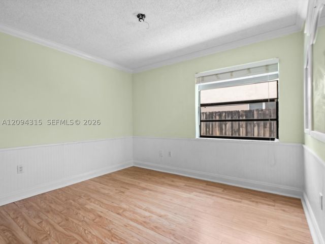 1061 Cedar Creek Way, Davie, FL 33325
