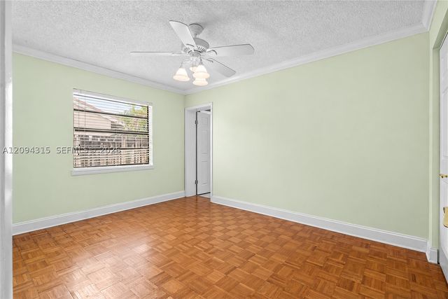 1061 Cedar Creek Way, Davie, FL 33325