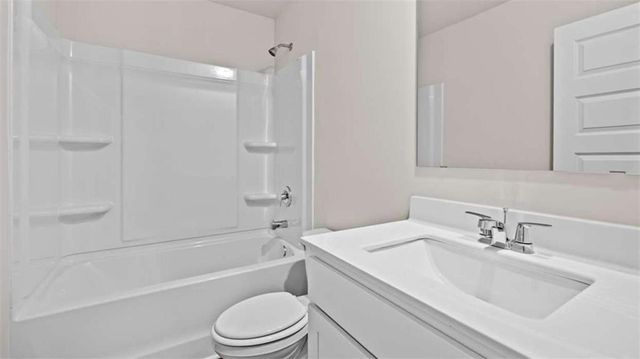 104 Oakchase Park Lane, Hampton, GA 30228
