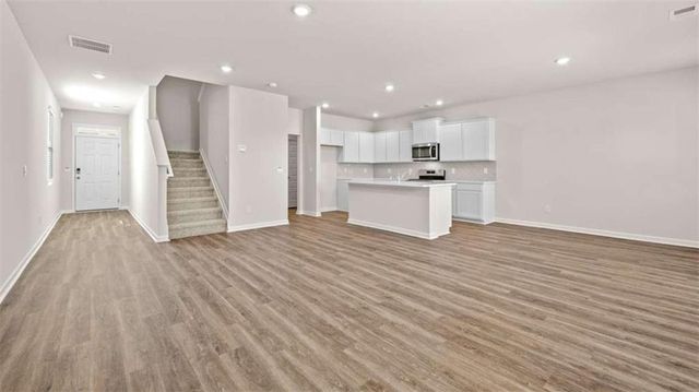 104 Oakchase Park Lane, Hampton, GA 30228