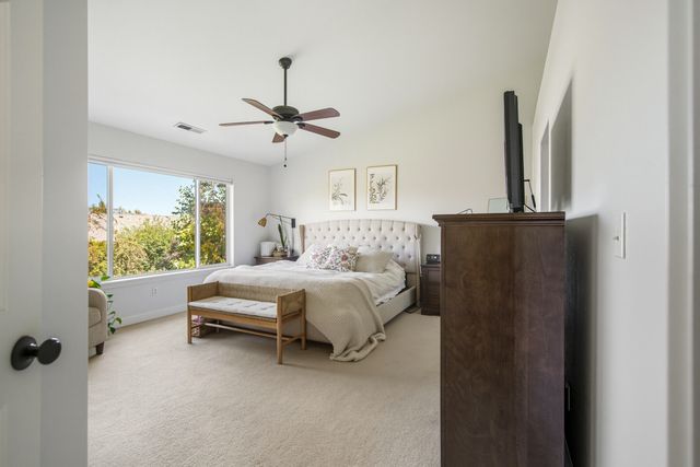 1653 NW Spruce Place, Redmond, OR 97756