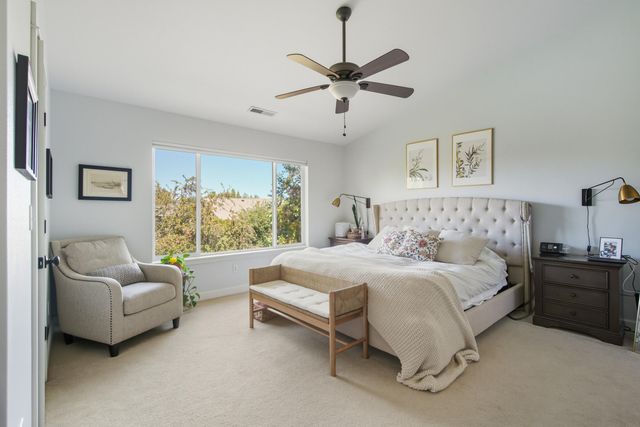 1653 NW Spruce Place, Redmond, OR 97756