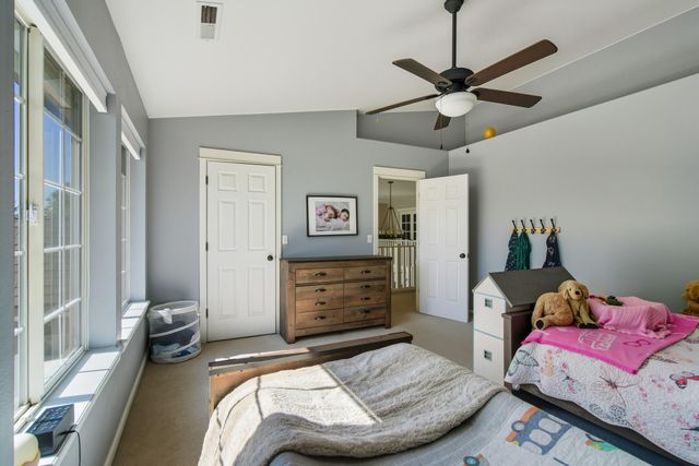 1653 NW Spruce Place, Redmond, OR 97756