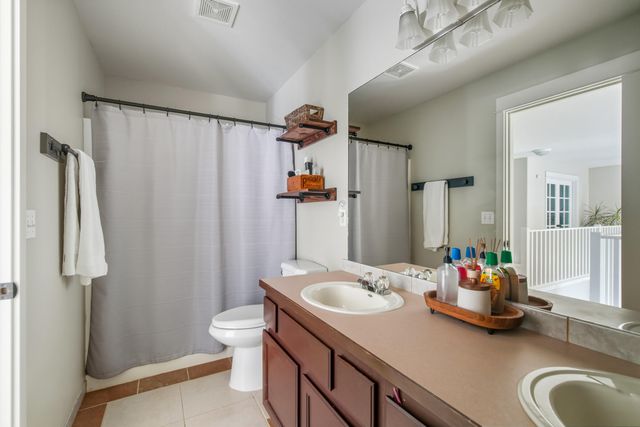 1653 NW Spruce Place, Redmond, OR 97756