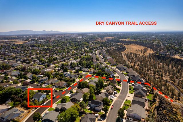 1653 NW Spruce Place, Redmond, OR 97756