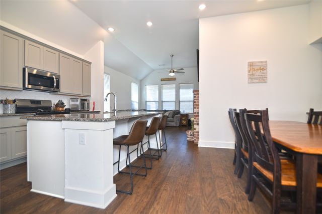 5133 Westhaven Circle, Denison, TX 75020