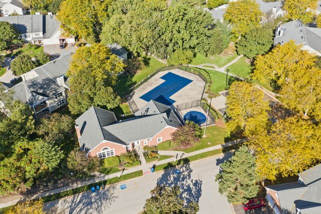 1408 Plum Court C, Mount Prospect, IL 60056