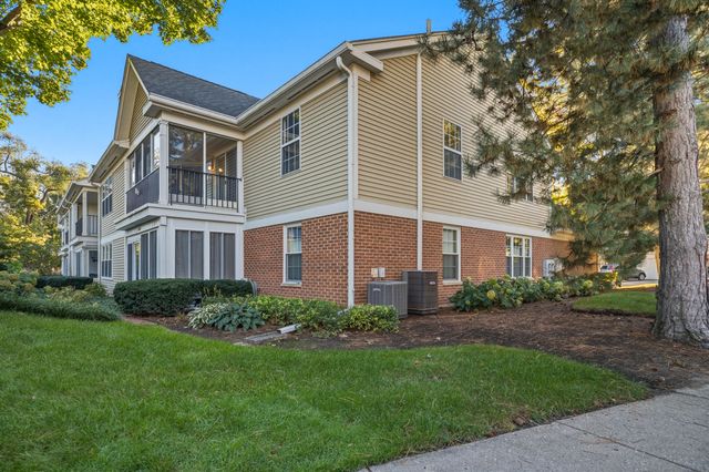 1408 Plum Court C, Mount Prospect, IL 60056