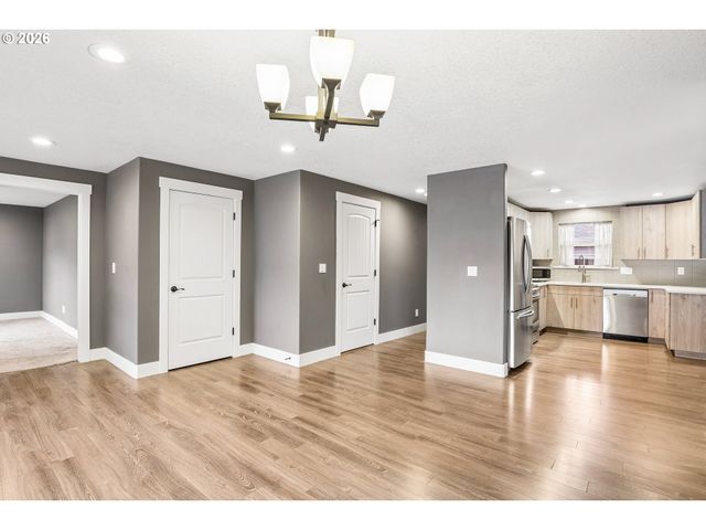 2238 Se 130TH Ave, Portland, OR 97233