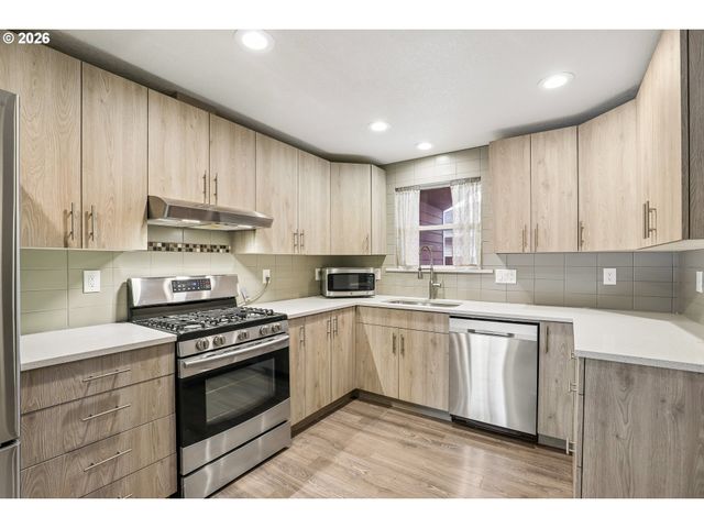 2238 Se 130TH Ave, Portland, OR 97233
