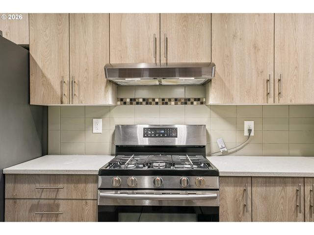 2238 Se 130TH Ave, Portland, OR 97233