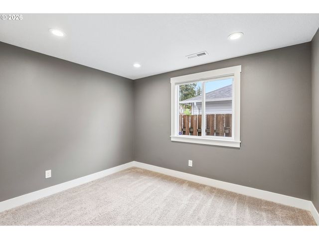 2238 Se 130TH Ave, Portland, OR 97233